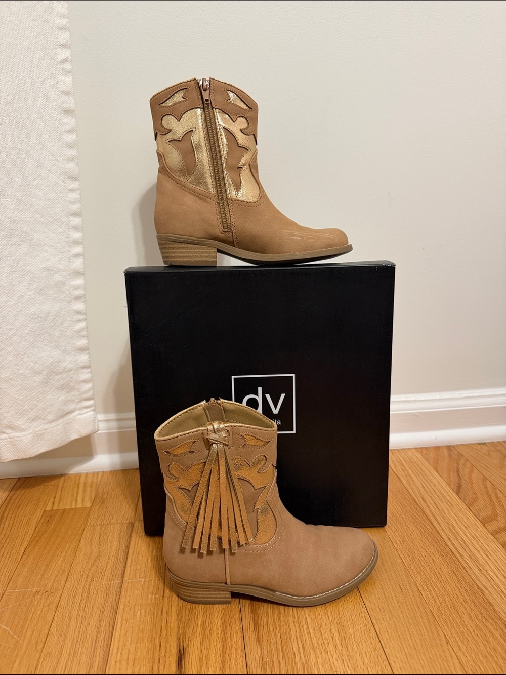 DV by Dolce Vita Kids Tan Tassel Western Ankle Boots